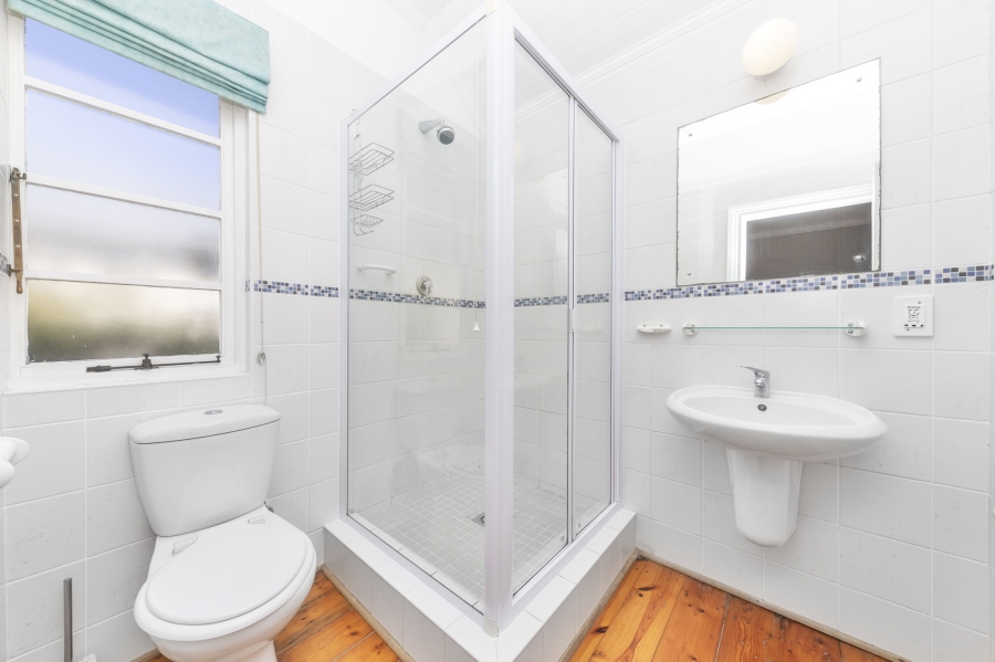 To Let 4 Bedroom Property for Rent in Kenilworth Upper Western Cape